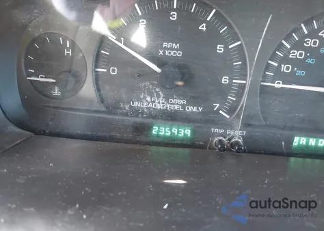 2000 Chrysler Town & Country Lxi from USA, damaged, VIN 1C4GP54L3YB566648